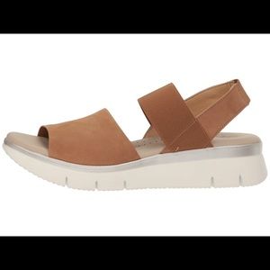 The Flexx Cushy Sandal